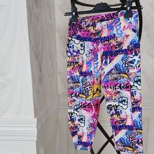 Bluefish Graffiti Capri Legging